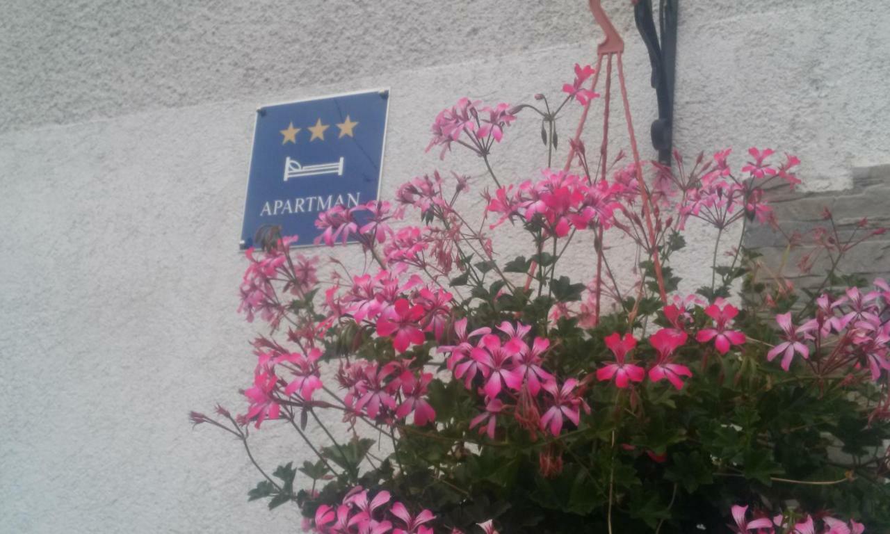Apartman Teuta Zagreb Exterior foto
